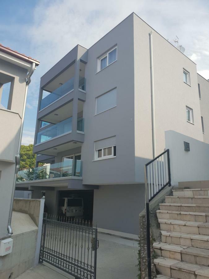 Apartmani Marija Baška Voda Esterno foto