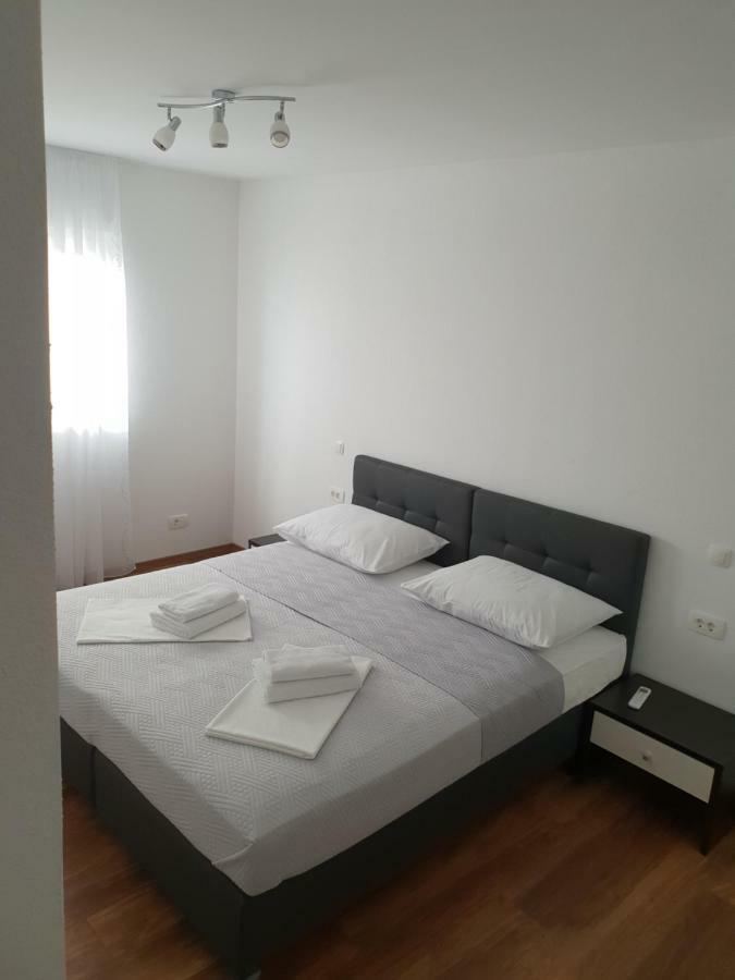Apartmani Marija Baška Voda Esterno foto